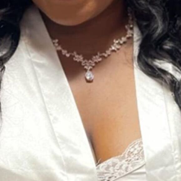 Bridal Set Stunning CZ Necklace, Bracelet,Earrings - Picture 13 of 13